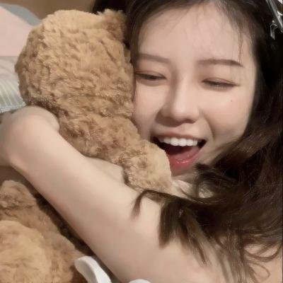 小犬与女孩